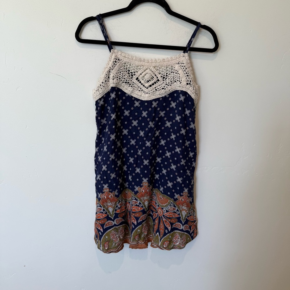 Umgee Sleeveless Boho Crocheted Mini Dress Womens Size Medium Casual Paisley
